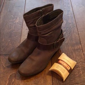Pikolinos Brown Boots with cleaning kit